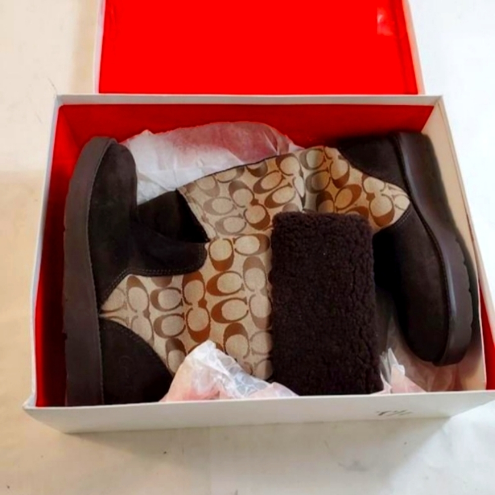 Authentic Coach Kally Brown Boots